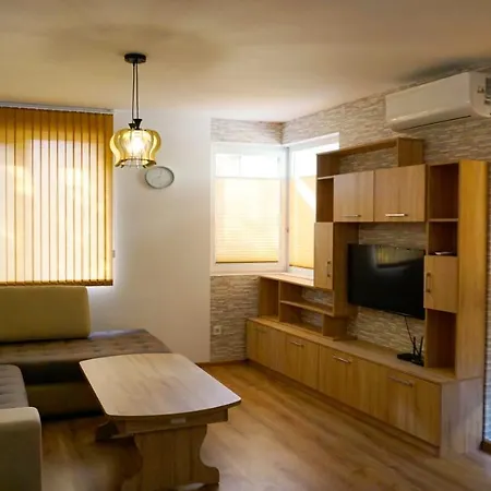 далия - Dalia アパート *